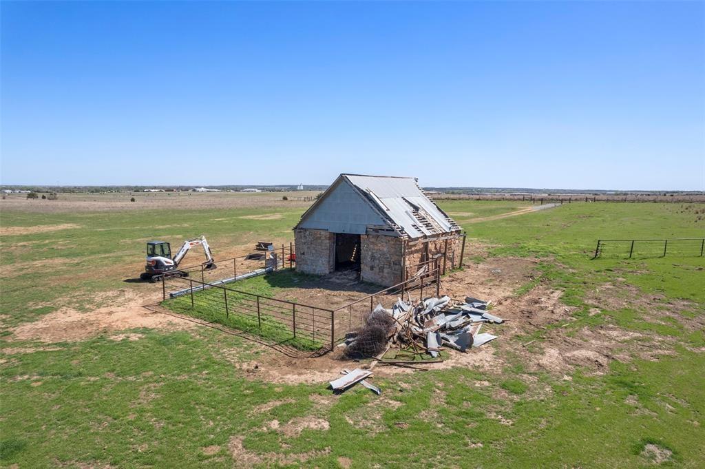 9073 Knob Hill Property Photo 8