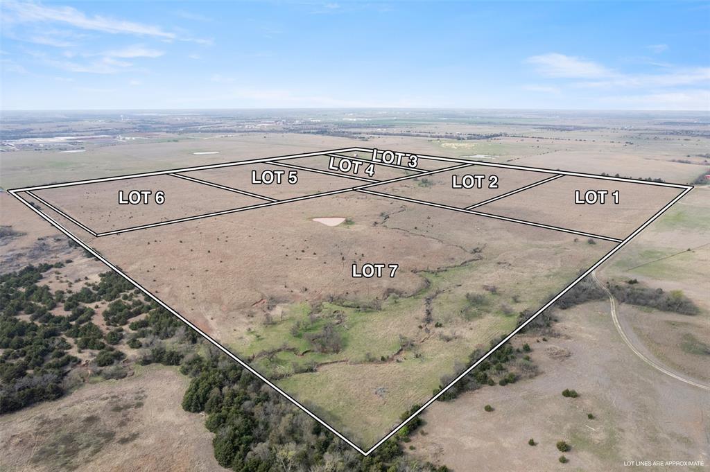9359 Knob Hill Property Photo 3