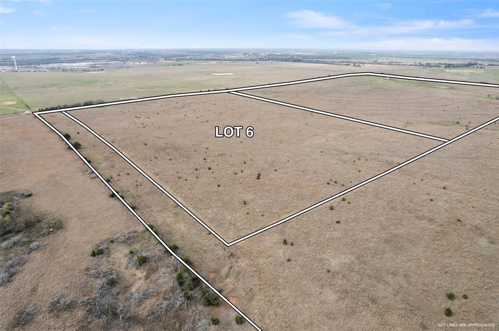 9359 Knob Hill Property Photo 8