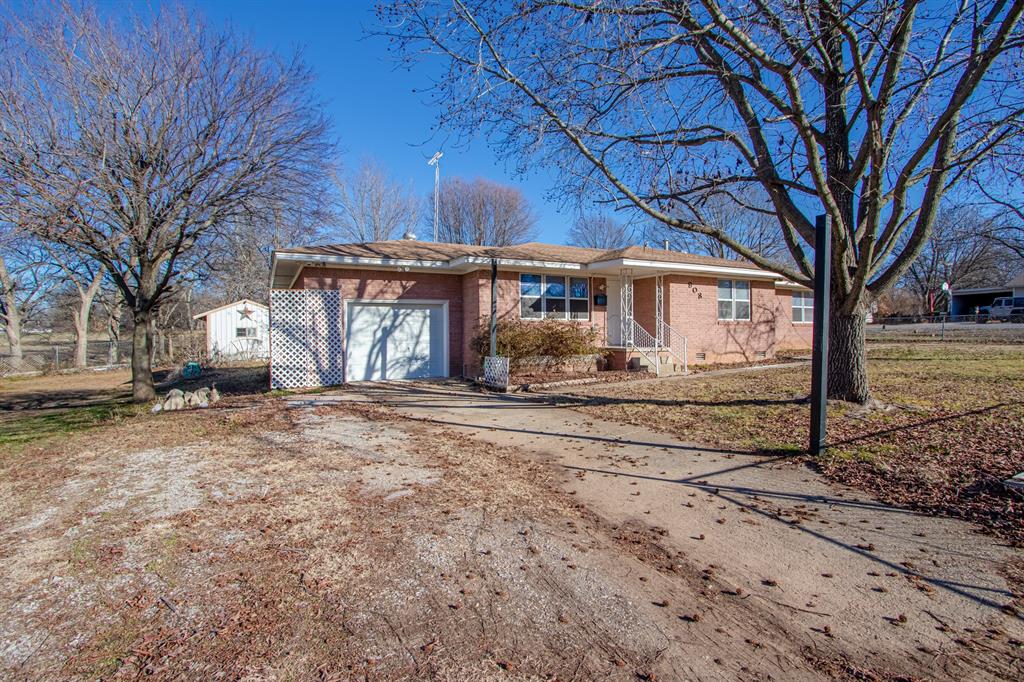 908 E Schmid Street Property Photo