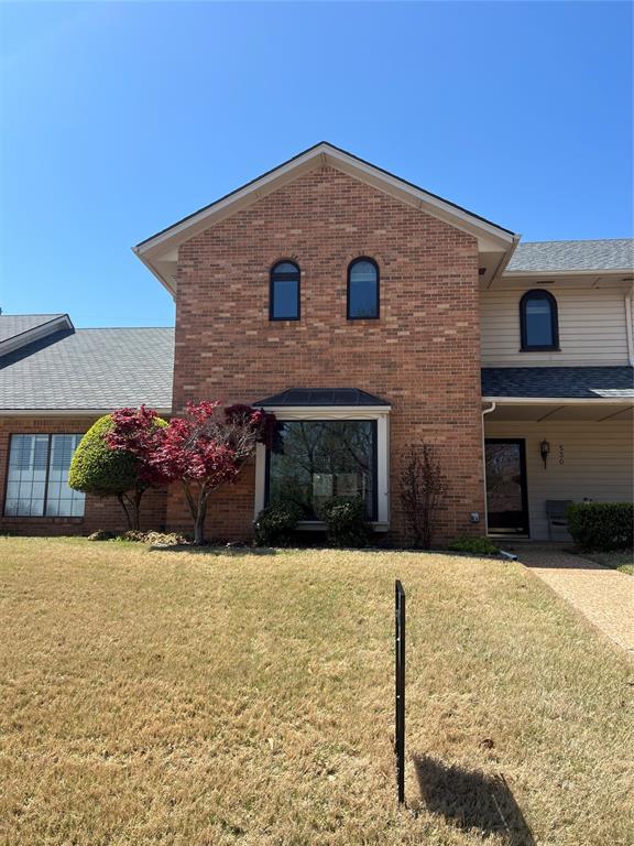 530 Lakeside Court Property Photo