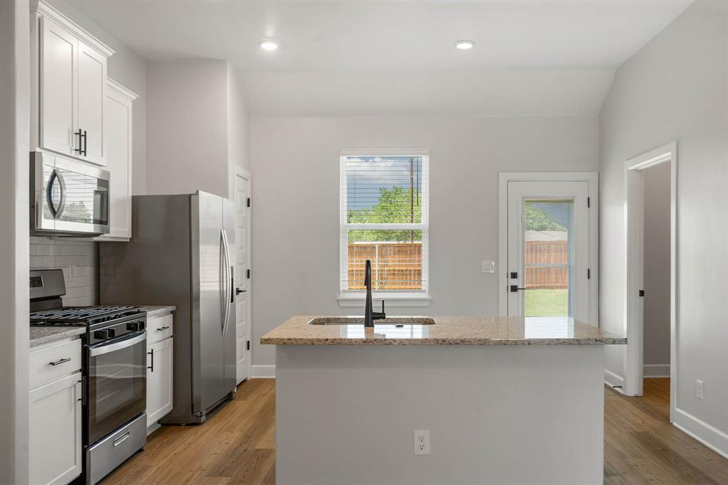 11937 Sw 30th Street Property Photo 4