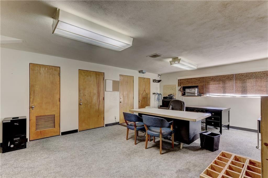 125 N Bell Avenue Property Photo 26