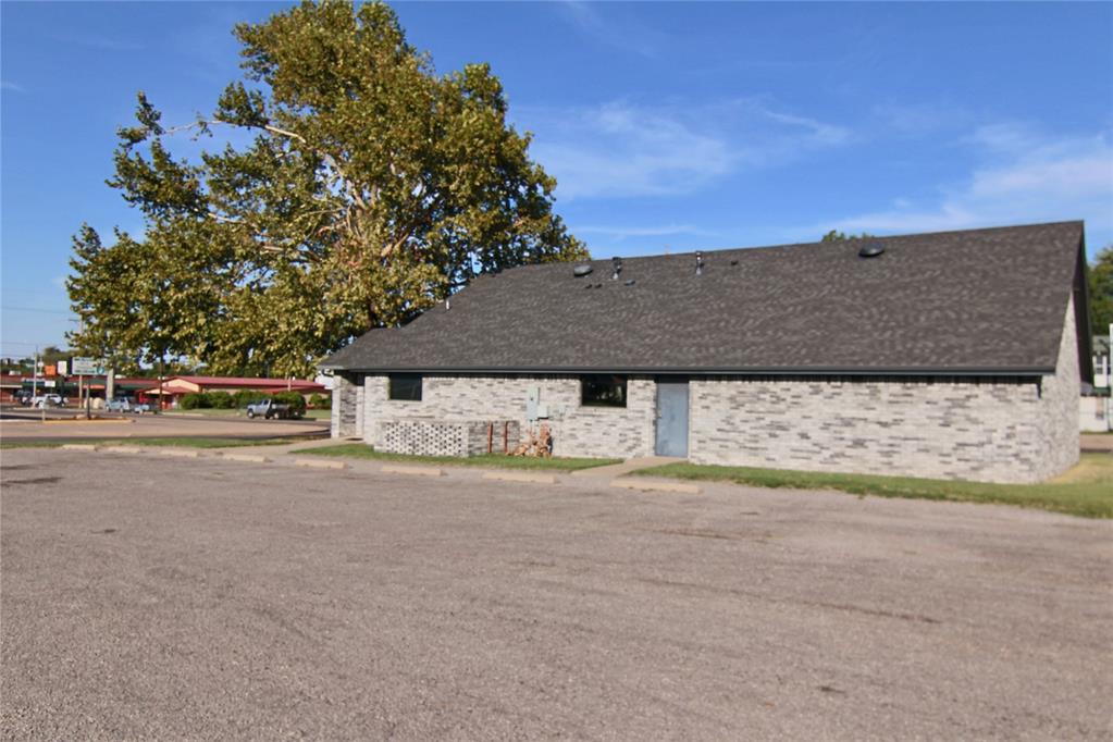 101 S Randall Avenue Property Photo 2