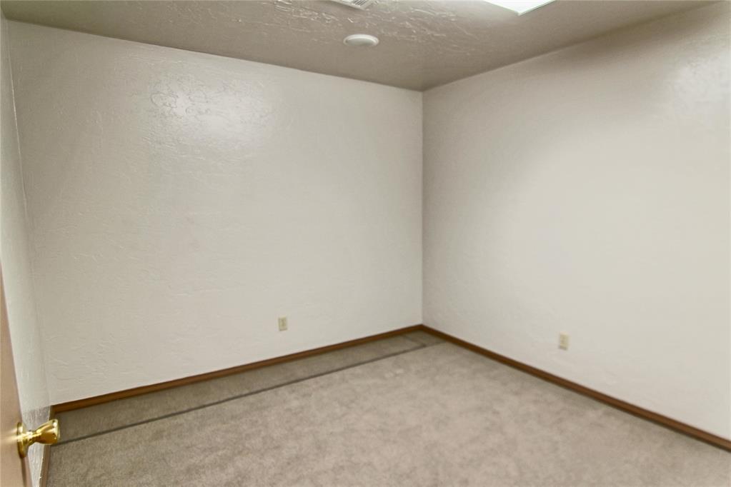 101 S Randall Avenue Property Photo 14