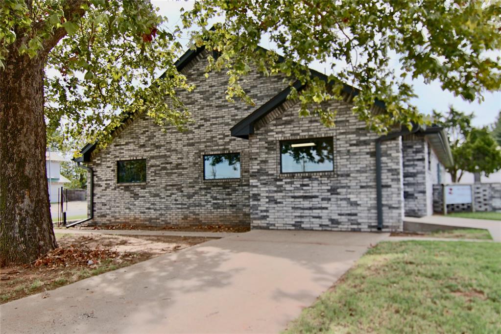 101 S Randall Avenue Property Photo 21