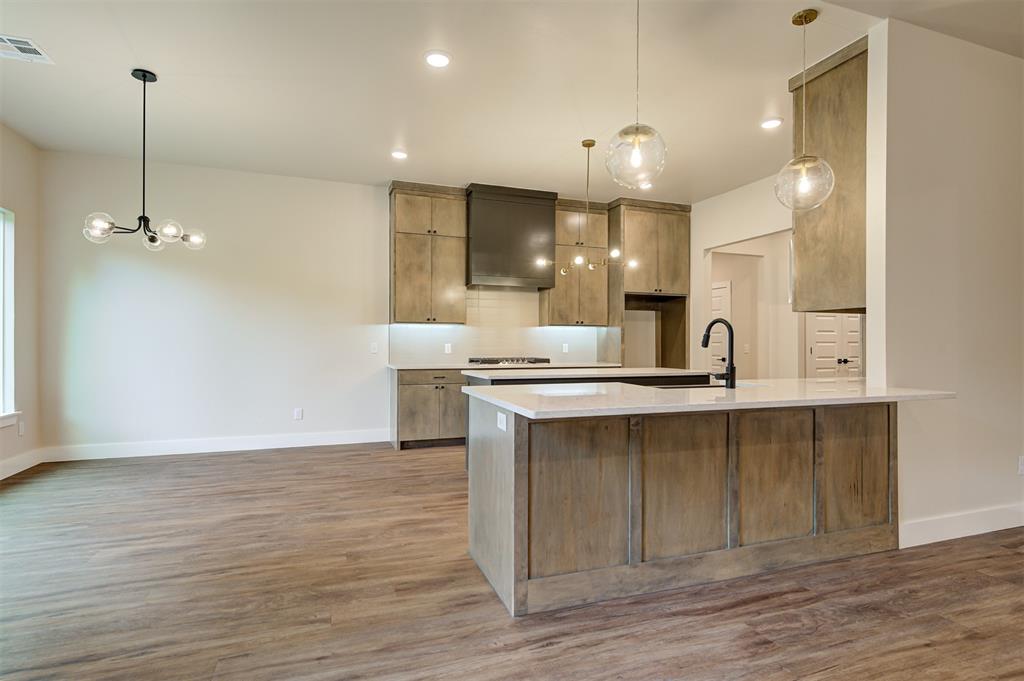 4617 Maple Ridge Drive Property Photo 13
