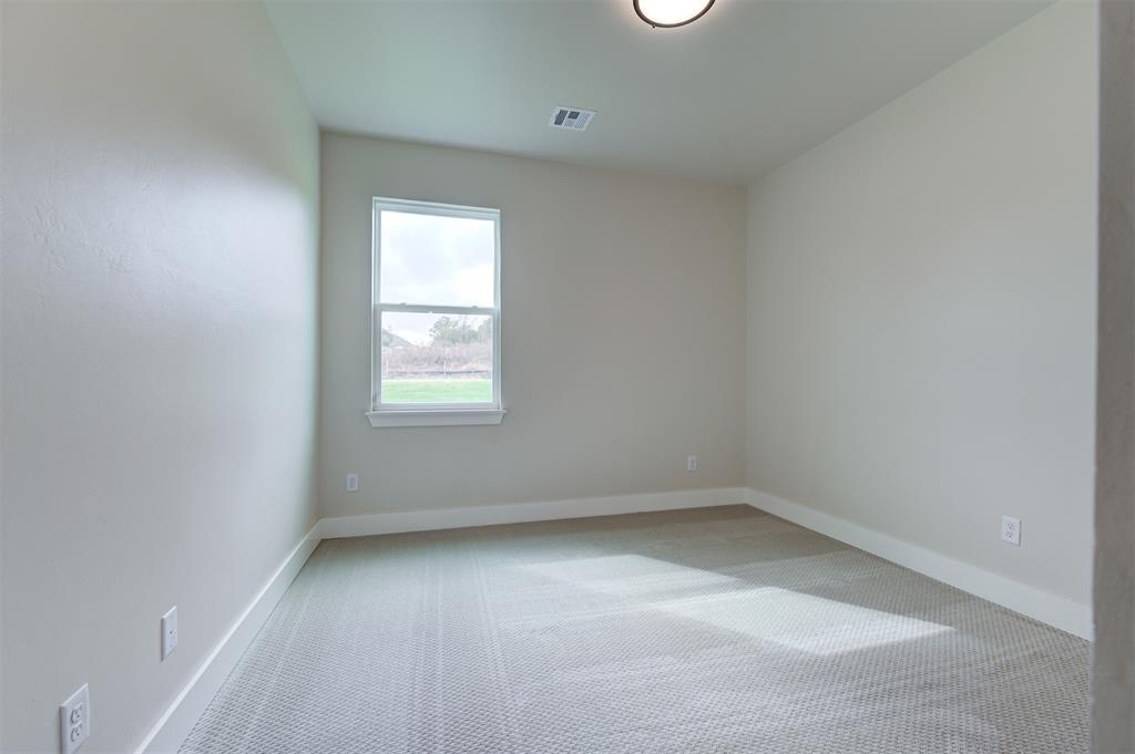 4617 Maple Ridge Drive Property Photo 38