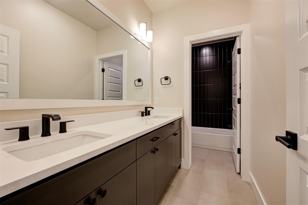 4617 Maple Ridge Drive Property Photo 39