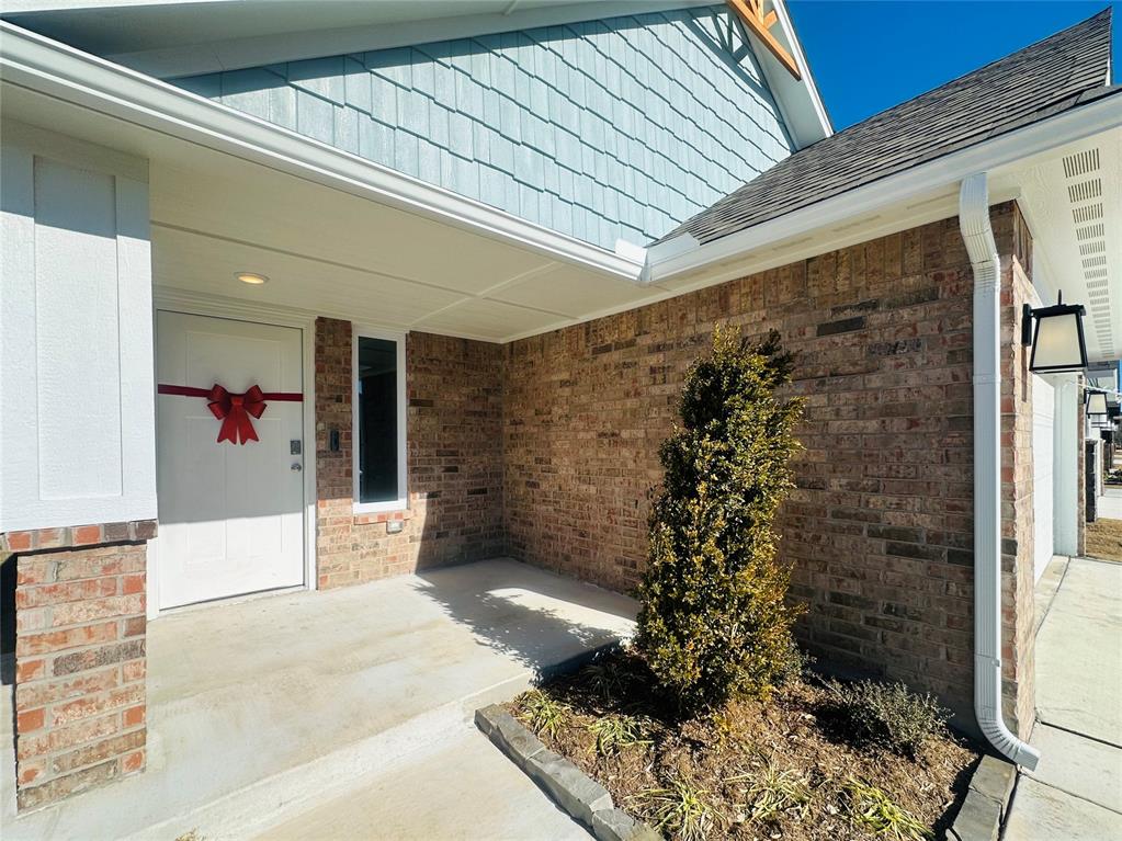 1021 Sw 139th Street Property Photo 2