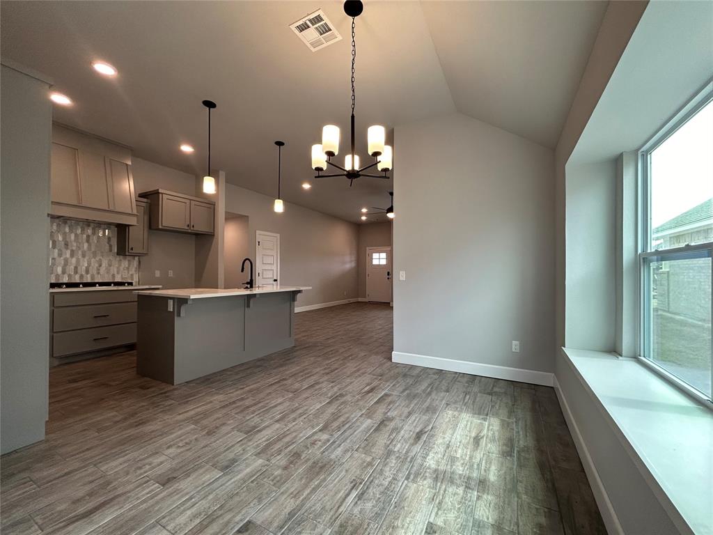 14213 Giverny Avenue Property Photo 6