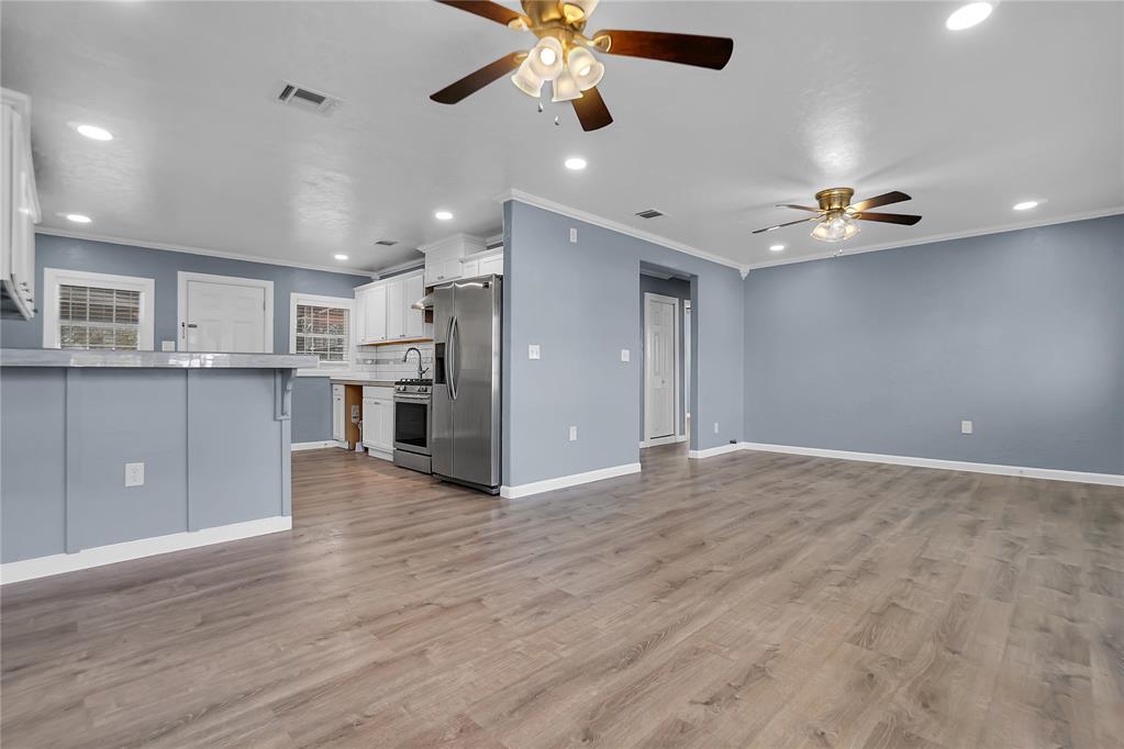 512 N Randlett Street Property Photo 8