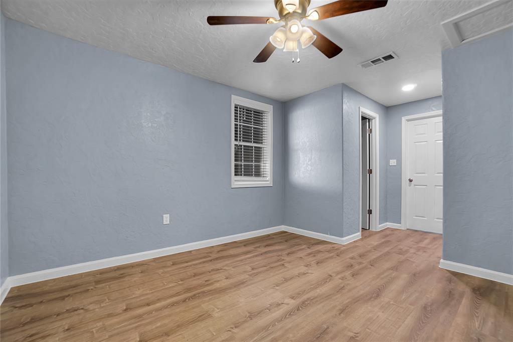 512 N Randlett Street Property Photo 16