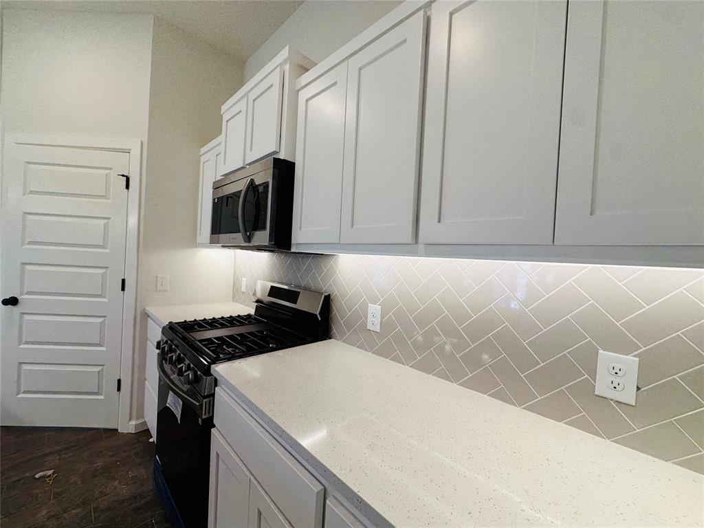 1105 Sw 139th Street Property Photo 7