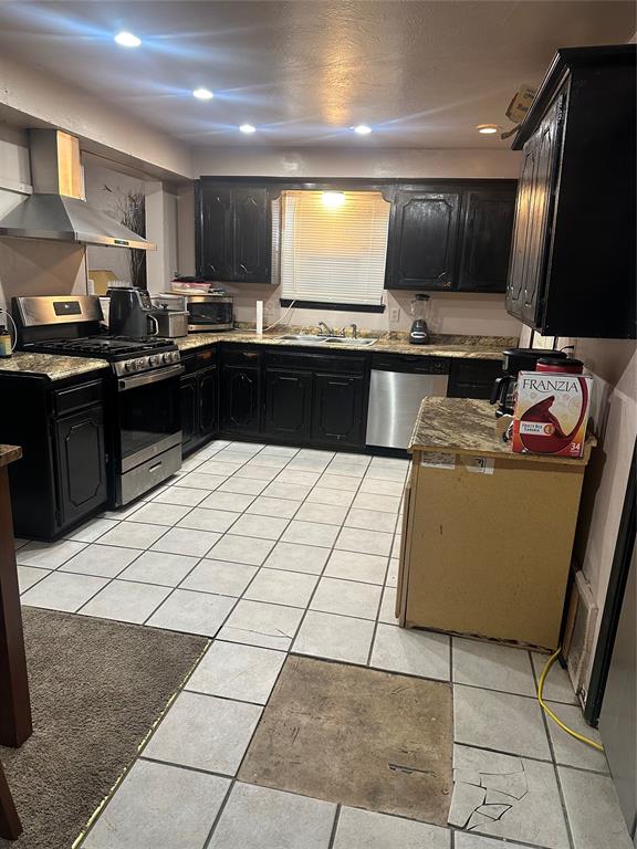 4612 Lunow Drive Property Photo 4