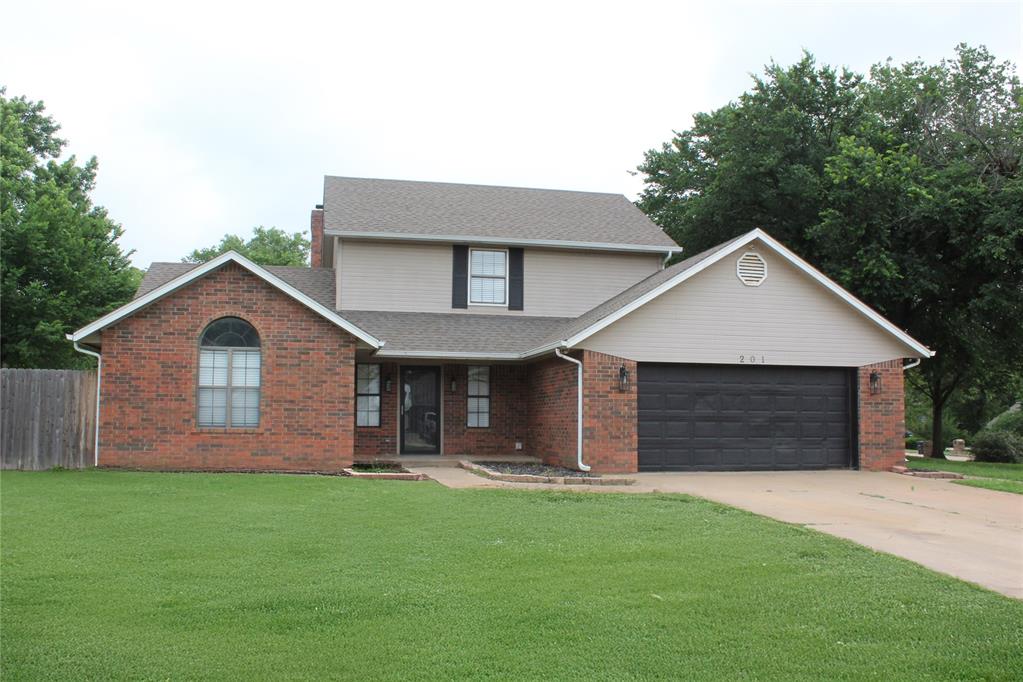 201 E Park Plaza Drive Property Photo 1