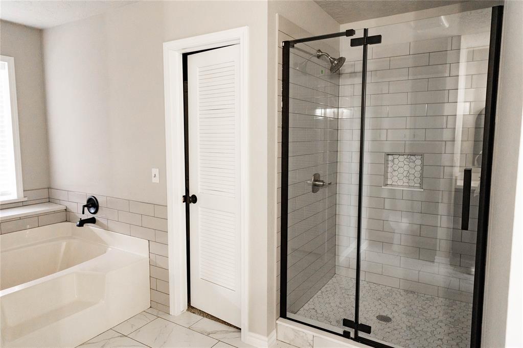 201 E Park Plaza Drive Property Photo 20