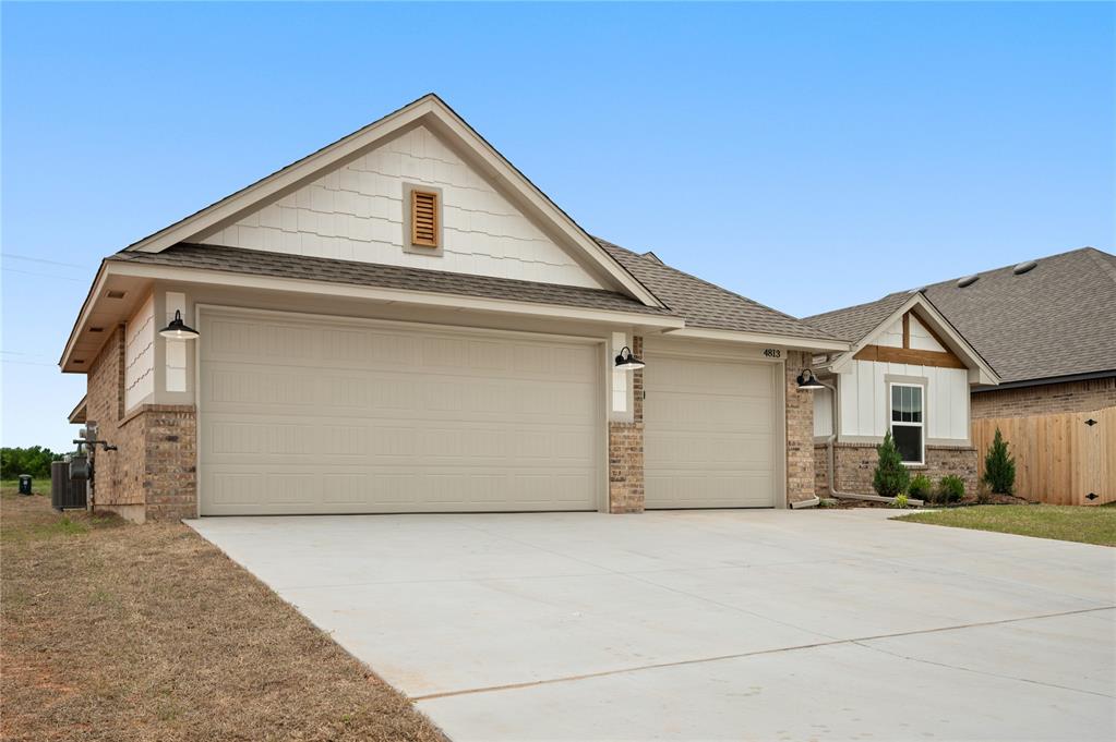 4813 Mistywood Lane Property Photo 3