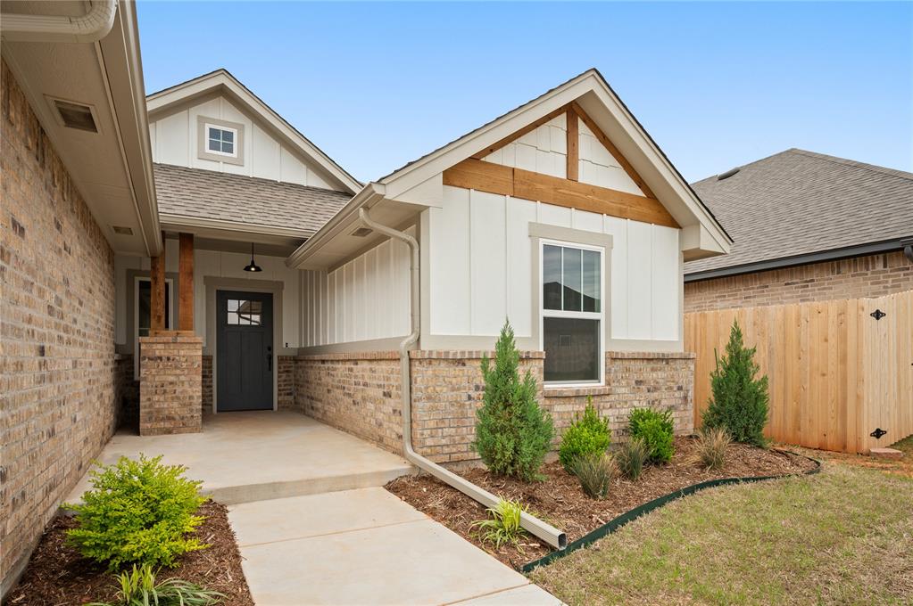 4813 Mistywood Lane Property Photo 4