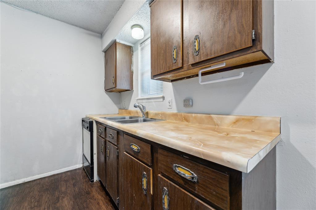 108 D Street Property Photo 11