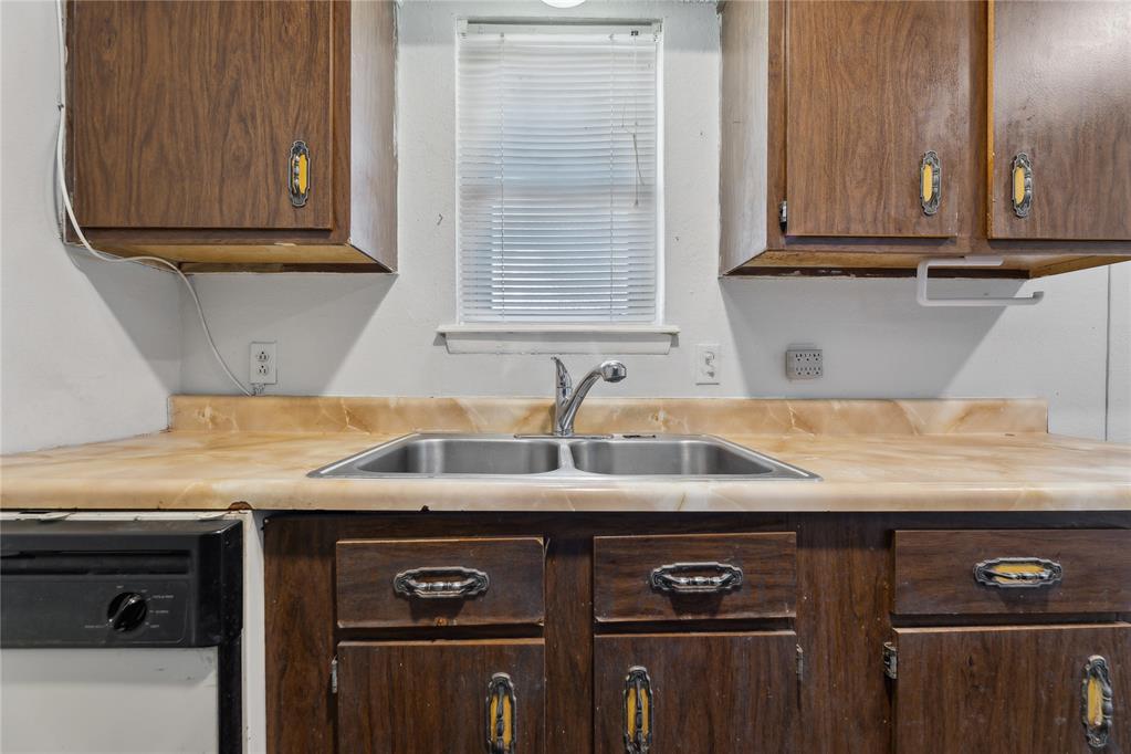 108 D Street Property Photo 12