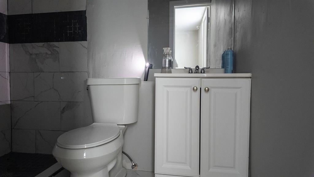313 W Texas Avenue Property Photo 12