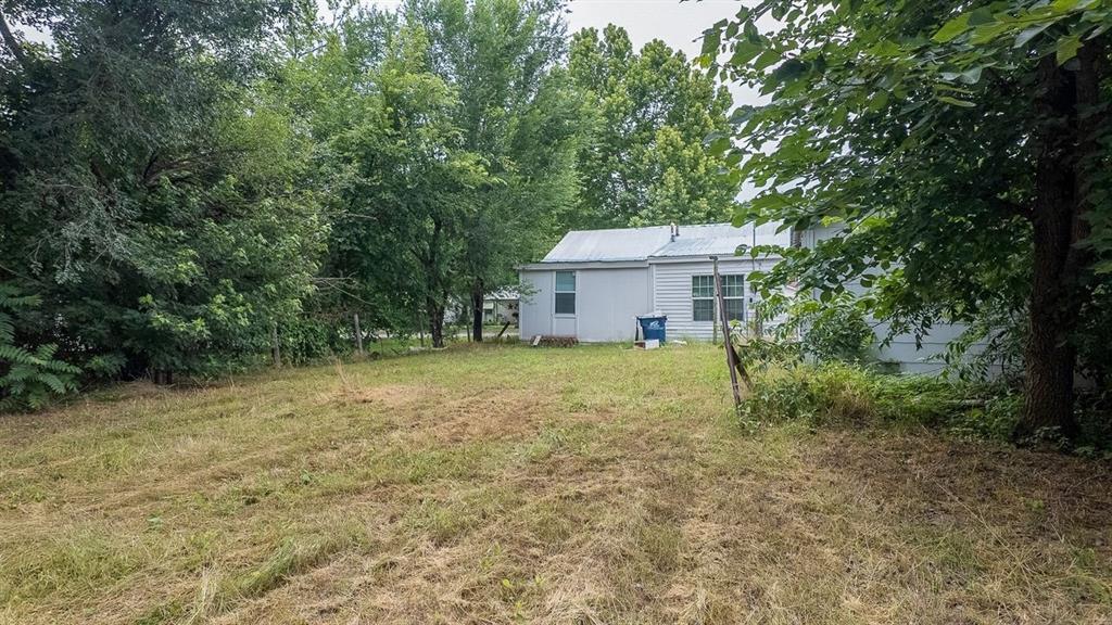 313 W Texas Avenue Property Photo 15
