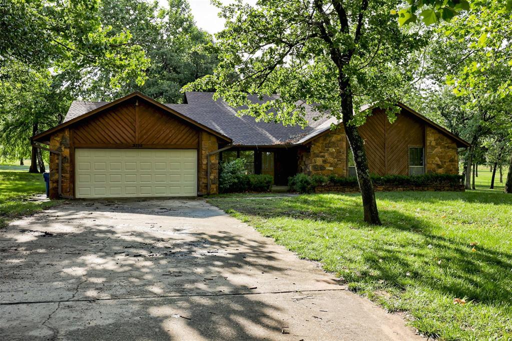 2350 Forest Oaks Drive Property Photo 1