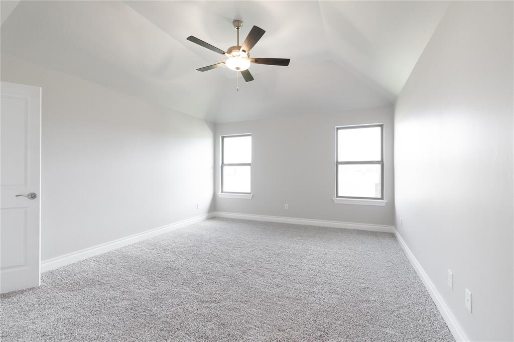 8120 Nw 154th Street Property Photo 9