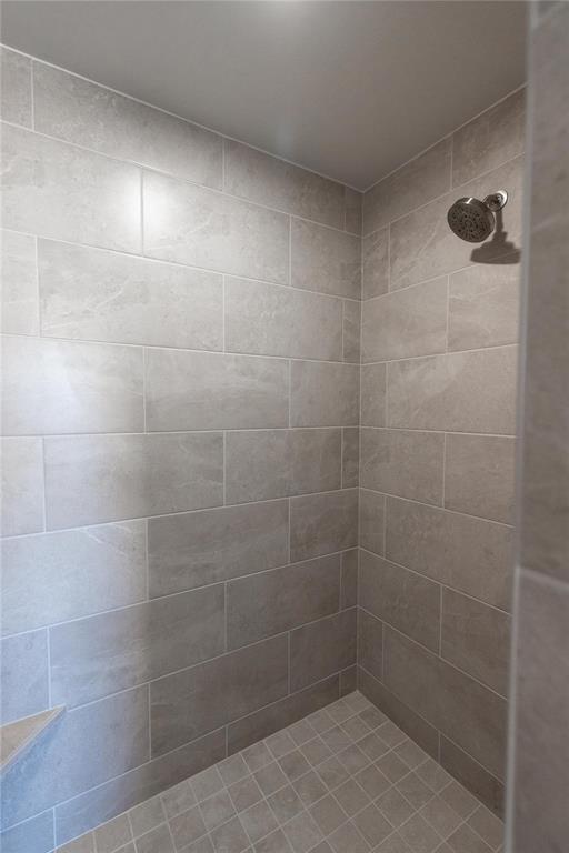 8120 Nw 154th Street Property Photo 13