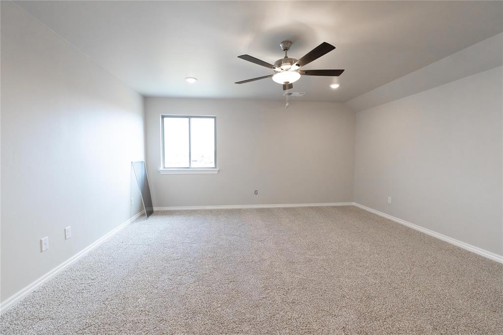8120 Nw 154th Street Property Photo 22