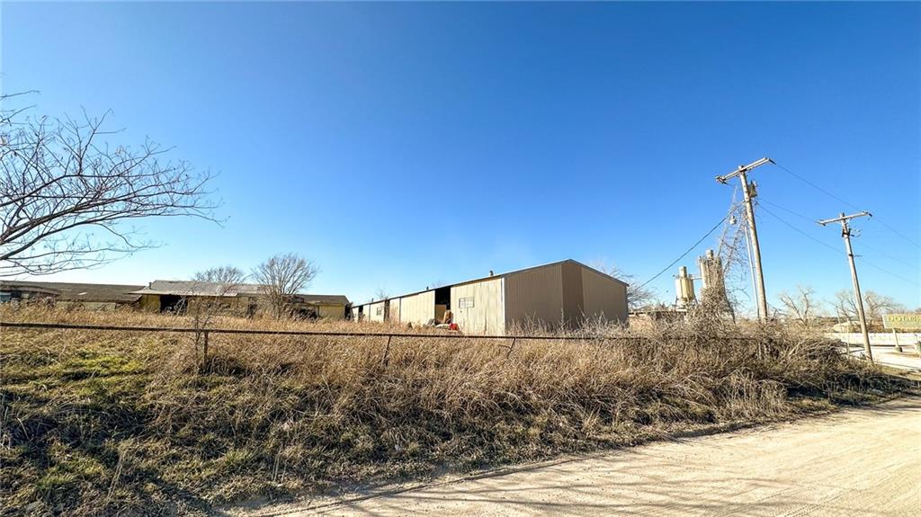 1725 N Mississippi Avenue Property Photo 29