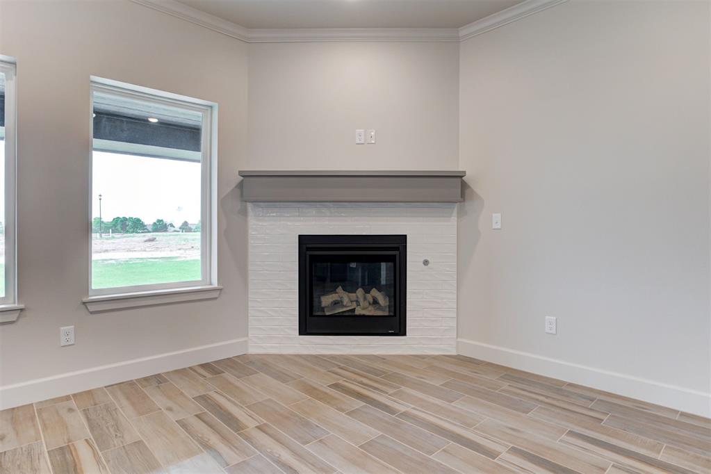 4900 Sand Lily Lane Property Photo 4