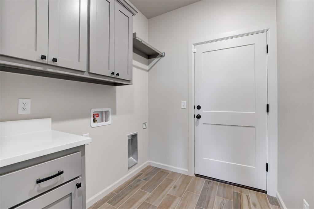 4900 Sand Lily Lane Property Photo 22