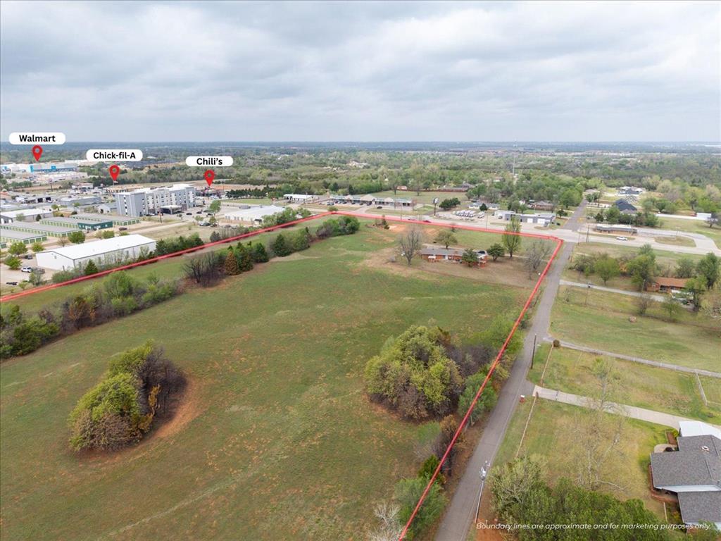 201 S Monocoupe Lane Property Photo 8