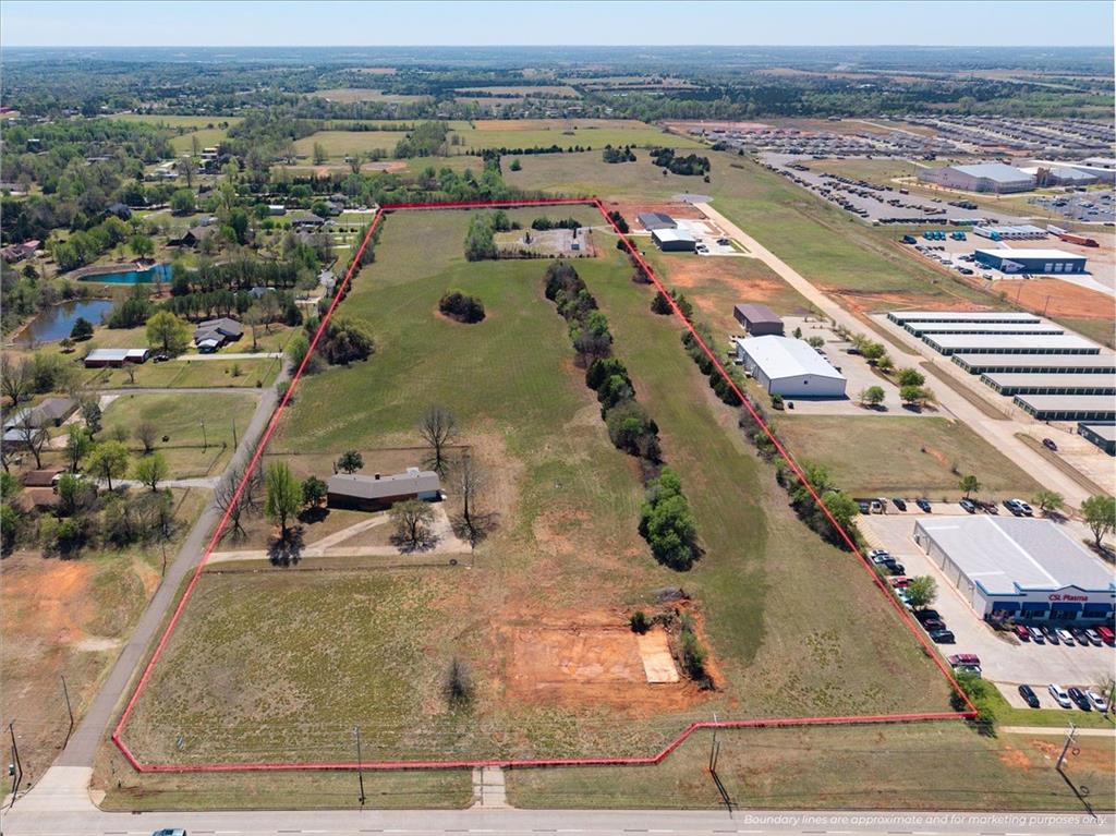 201 S Monocoupe Lane Property Photo 10