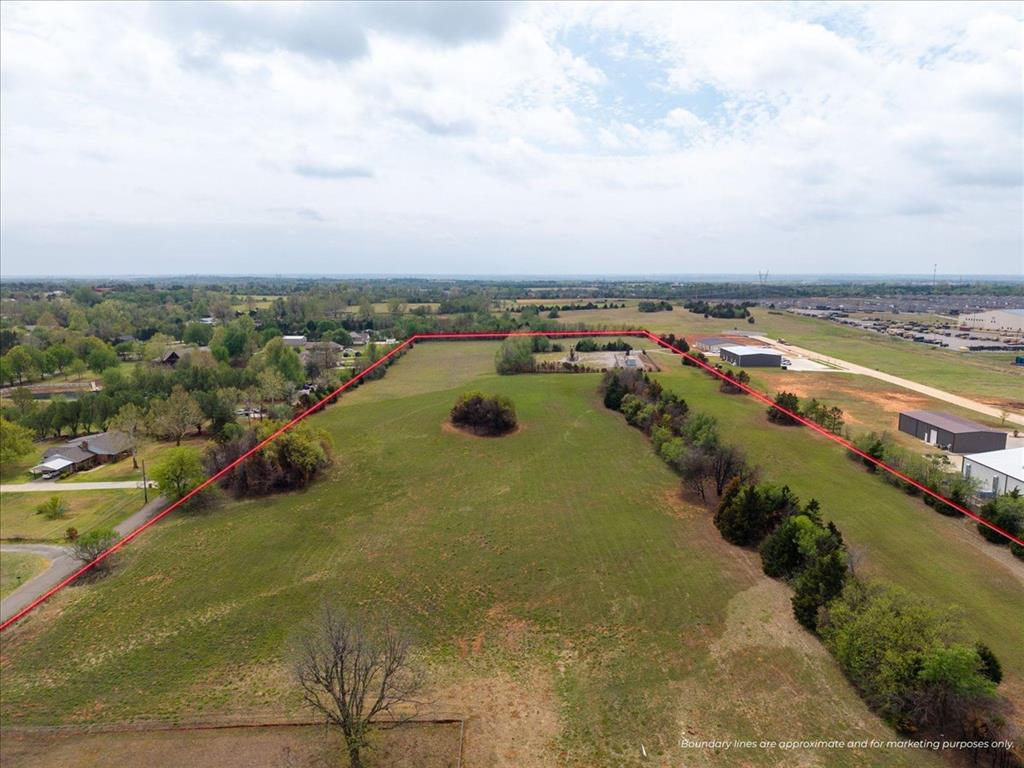 201 S Monocoupe Lane Property Photo 14