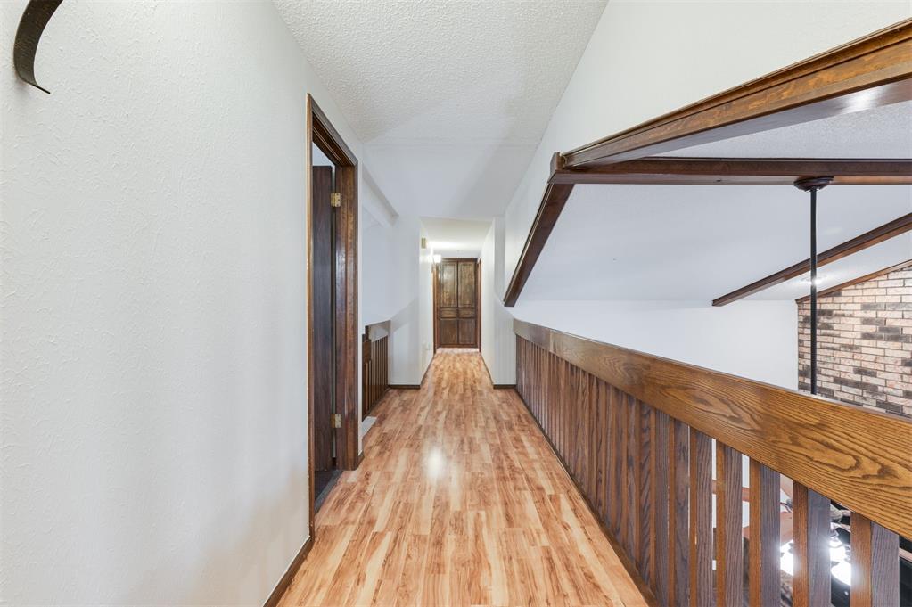 9718 Hummingbird Lane Property Photo 22