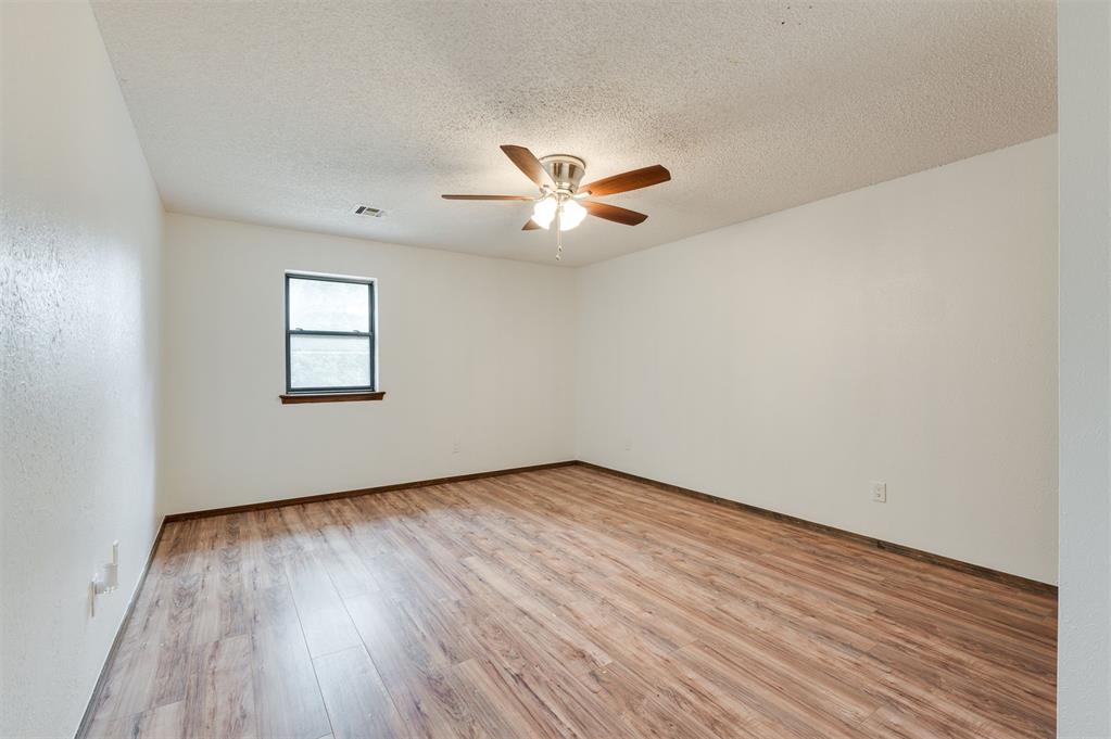 9718 Hummingbird Lane Property Photo 27