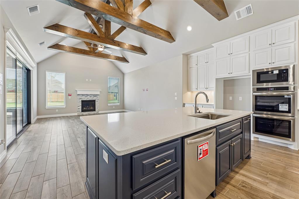 12417 Samara Drive Property Photo 4