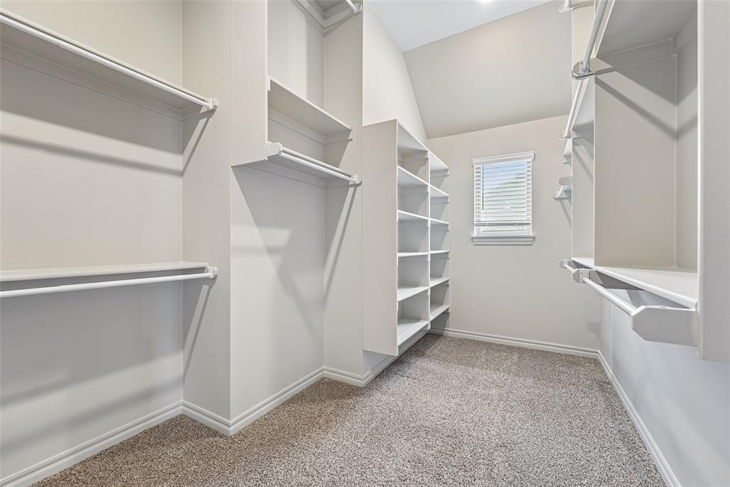 12417 Samara Drive Property Photo 16