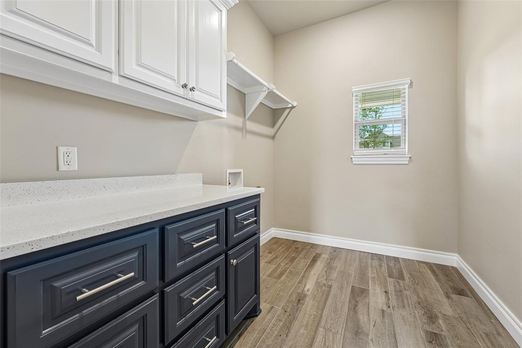 12417 Samara Drive Property Photo 17