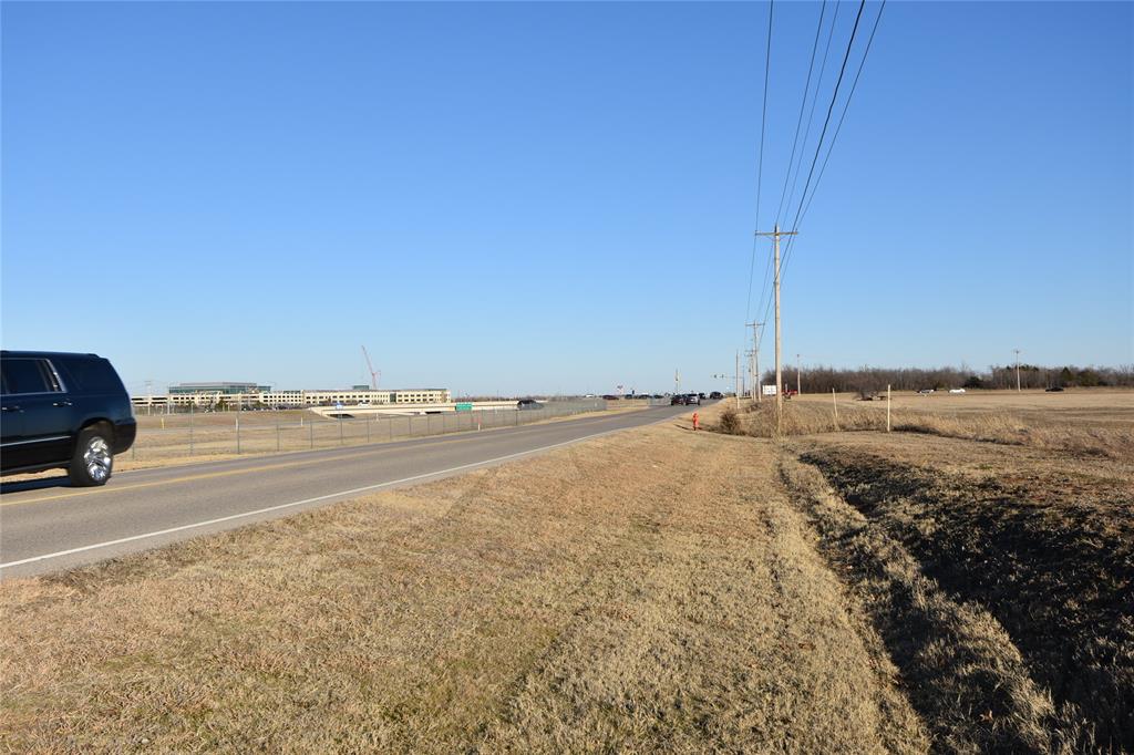 8100 W Memorial Road Property Photo 11