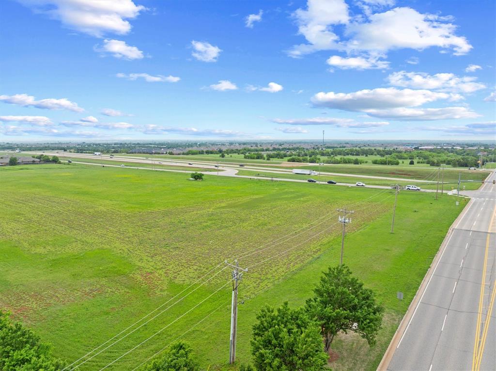 8100 W Memorial Road Property Photo 35