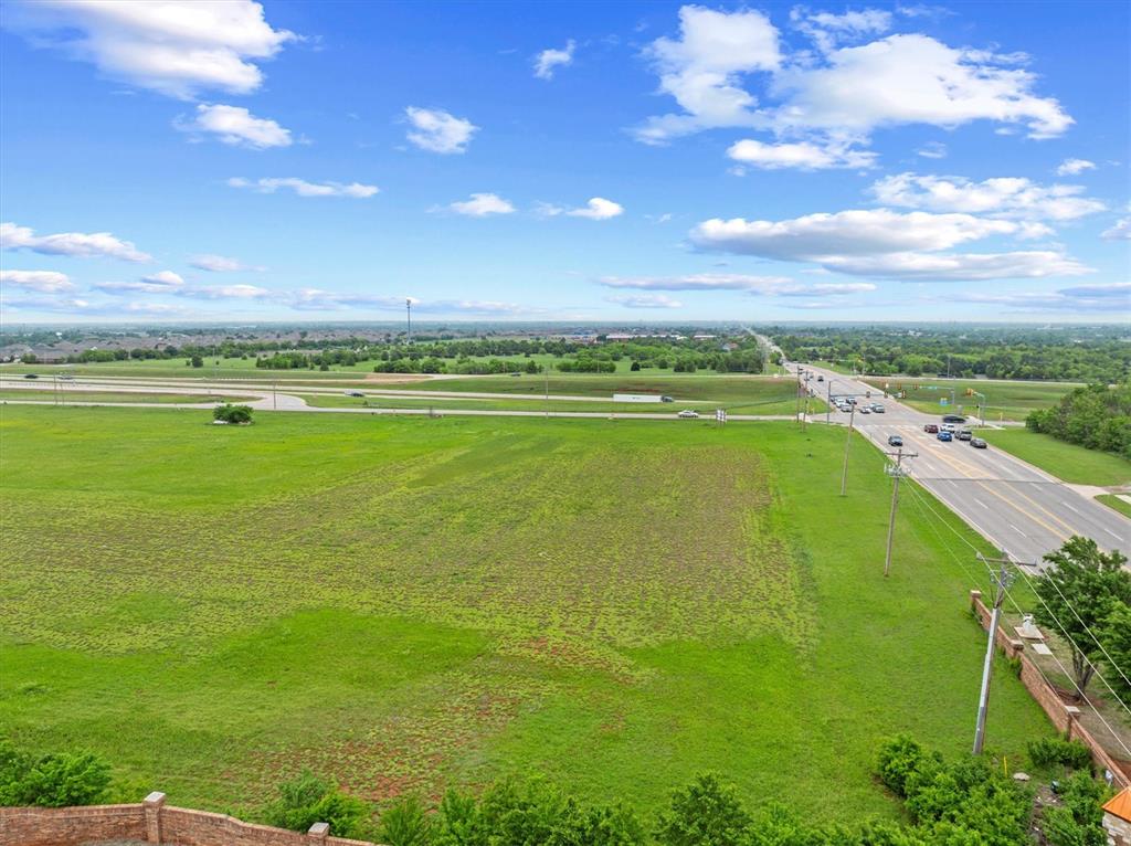 8100 W Memorial Road Property Photo 36