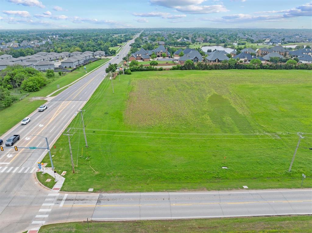 8100 W Memorial Road Property Photo 39