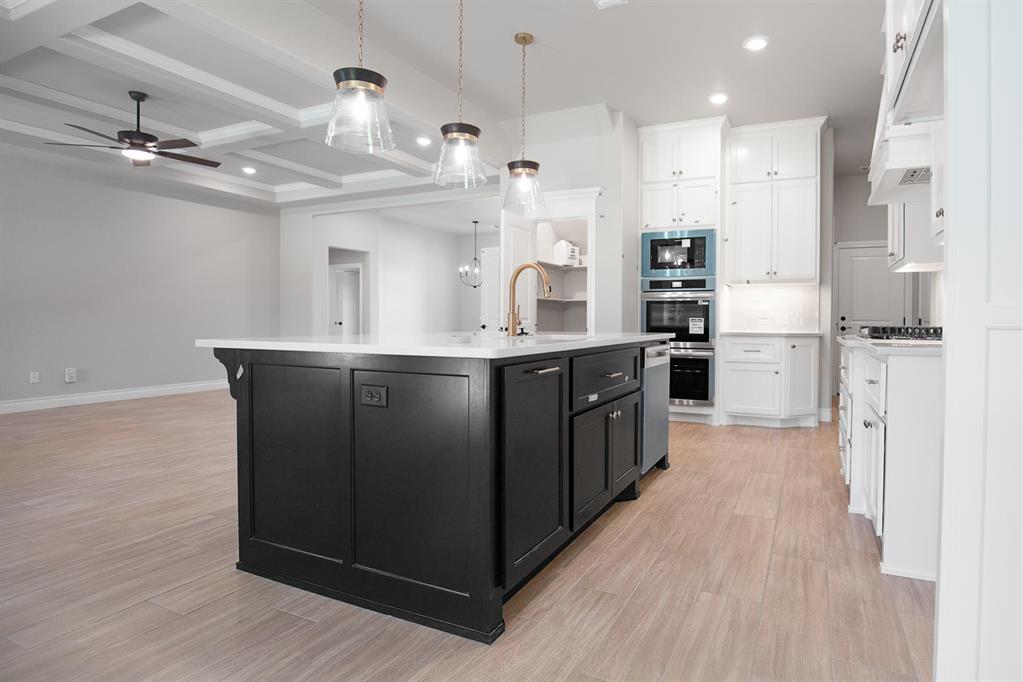 12501 Samara Drive Property Photo 6