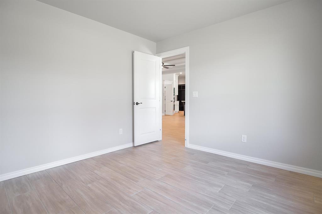 12501 Samara Drive Property Photo 21