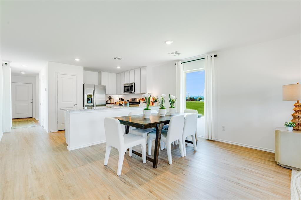 1903 Wolford Way Property Photo 8