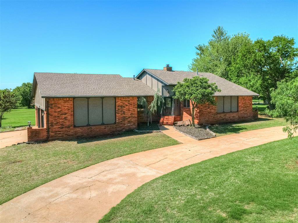 1221 Mockingbird Lane Property Photo